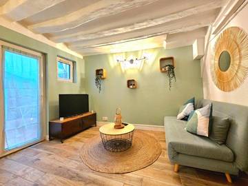 Gîte pour 4 personnes, avec terrasse et jacuzzi à Nemours
