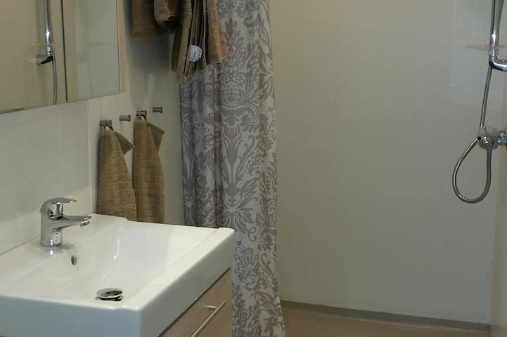 Ganze Wohnung, Neu renoviertes Apartment an der schwedischen Westküste in Falkenbergs und Umgebung
