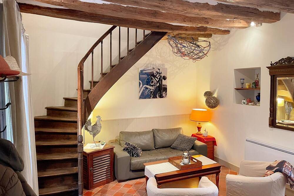 Charmant gîte à Pontlevoy avec cour privée, vélos, terrasse et proche des châteaux et commerces in Pontlevoy, Sologne