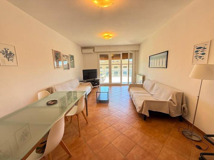 Ferienwohnung für 7 Personen, mit Terrasse und Ausblick in Marina di Massa - 4