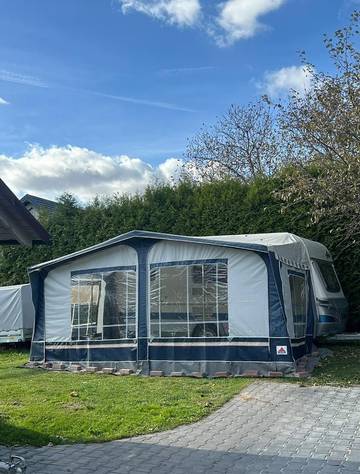 Camping für 4 Personen, mit Terrasse in Halbinsel Hel