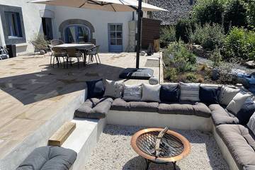 Gîte pour 4 personnes, avec jardin et terrasse à Auriac