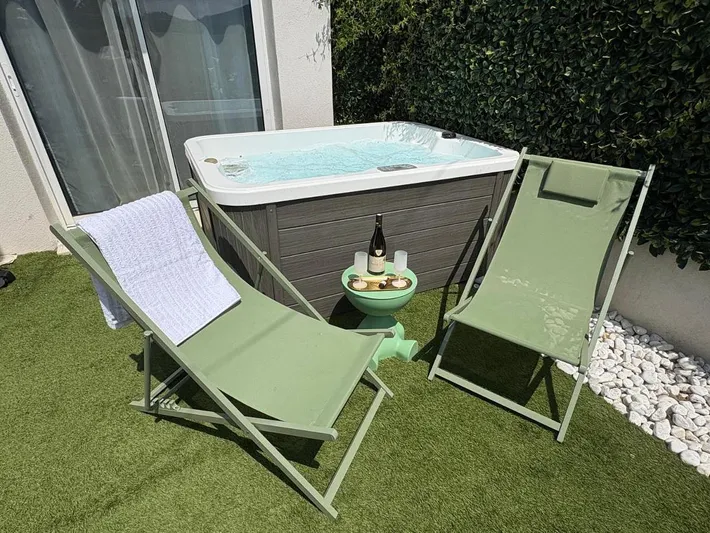 Apartamento de vacaciones para 2 personas, con terraza y jacuzzi - 1
