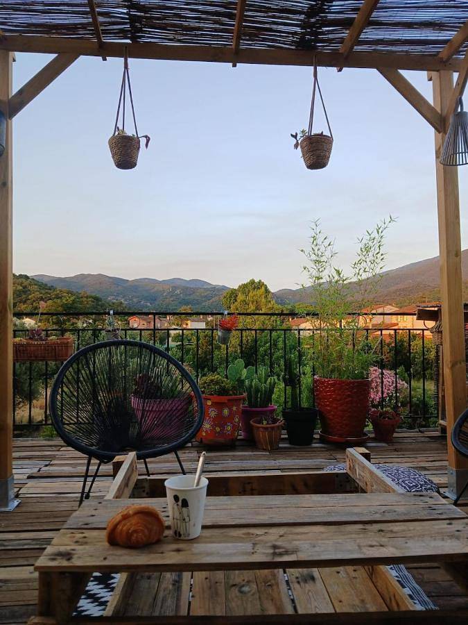 Maison de vacances pour 5 personnes, avec vue ainsi que jardin et piscine à Maureillas-las-Illas