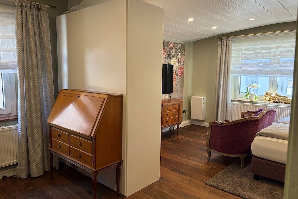 Entire apartment, Anna's Home - Spacious holiday apartment centrall in Bad Wörishofen, Bavarian Swabia