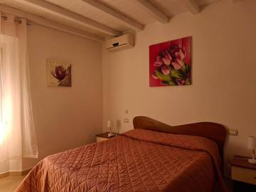 Gîte pour 4 personnes, avec terrasse, animaux acceptés à Guspini