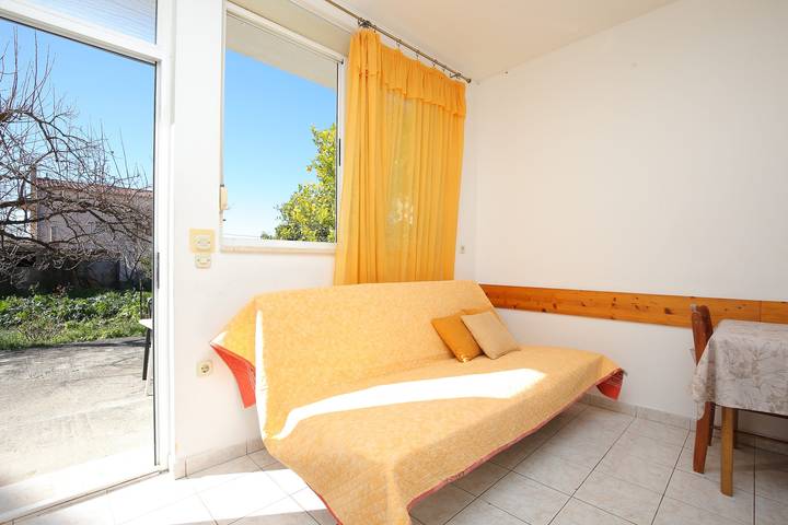 Ferienwohnung für 4 Personen, mit Balkon/Terrasse in Podstrana