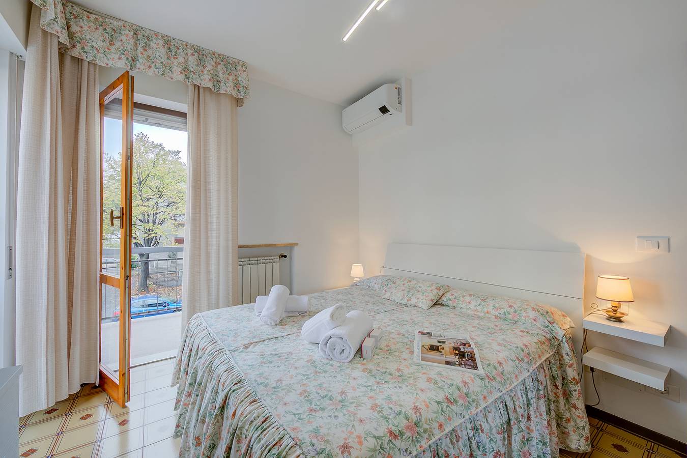 Apartamento entero, Il Tulipano Giallo 100m From The Sea in San Bartolomeo al Mare (City), San Bartolomeo al Mare