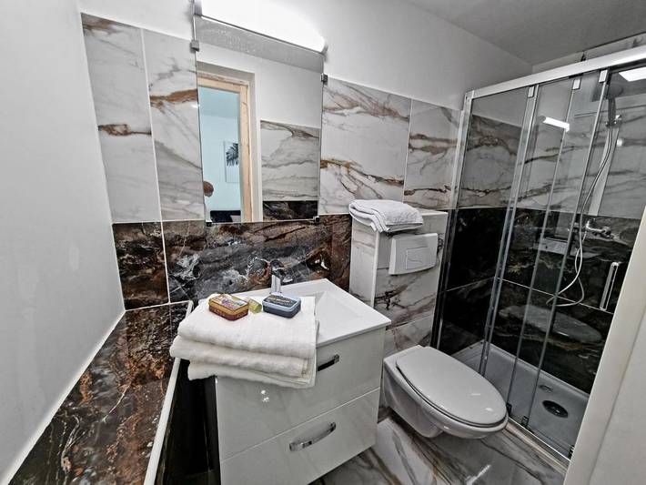 Villa pour 5 personnes, avec piscine ainsi que vue et terrasse dans Calanques - 2