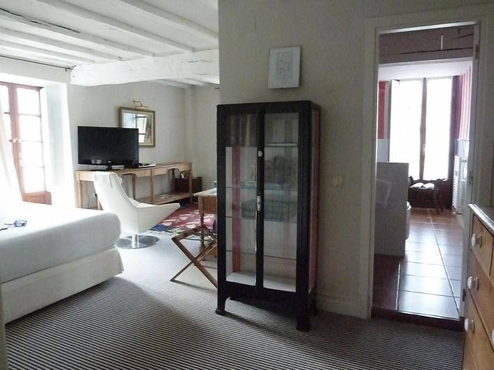 Hôtel pour 3 personnes, avec jardin et jacuzzi à Bera - 4