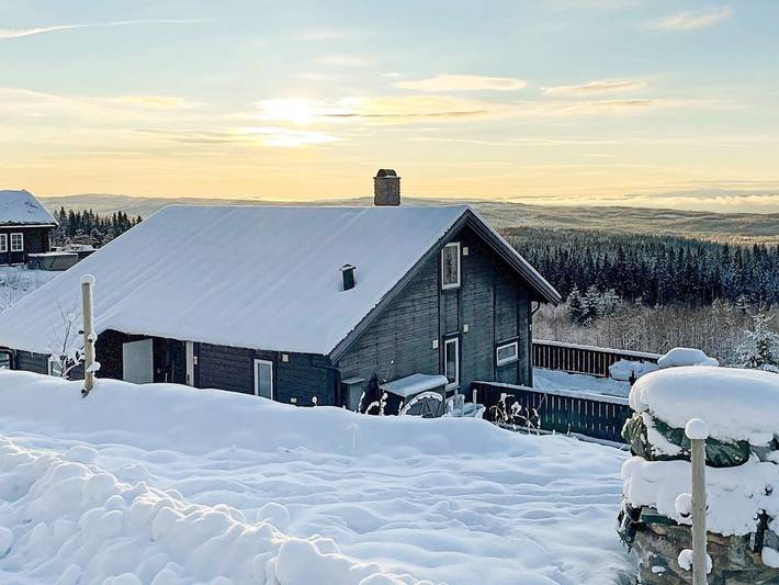Feriehus for 8 personer, med terrasse, barnevennlig i Oppland