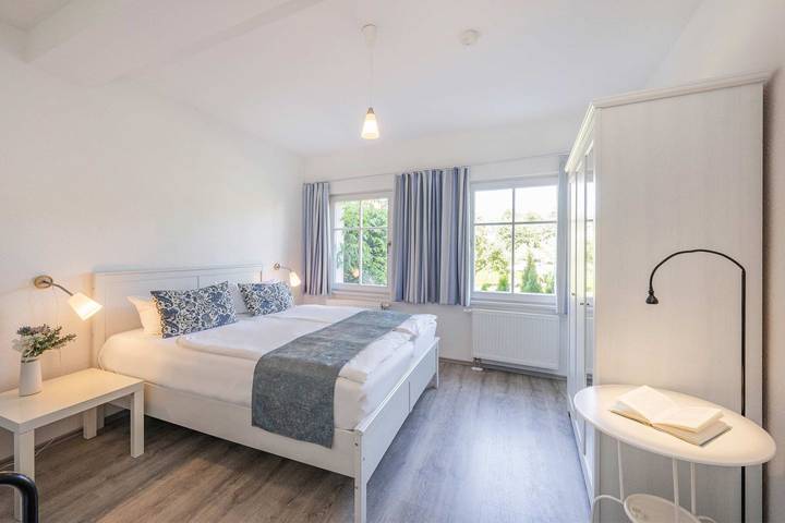 Ganze Wohnung, Ferienwohnung Kanten, mit Terrasse, Hunde Willkommen, nur 500 m bis zum Strand in Drei Kaiserbäder, Heringsdorf