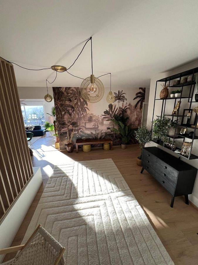 Location de vacances pour 15 personnes, avec vue ainsi que jardin et terrasse, animaux acceptés à Ussel - 3