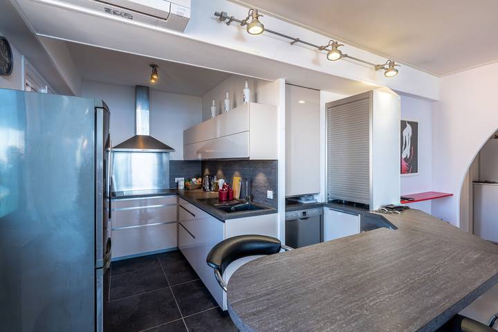 Apartamento entero, Apartamento 'Standing Climatisé Vue Mer' con vistas al mar, Wi-Fi y aire acondicionado in Ajaccio, Golfe D'Ajaccio