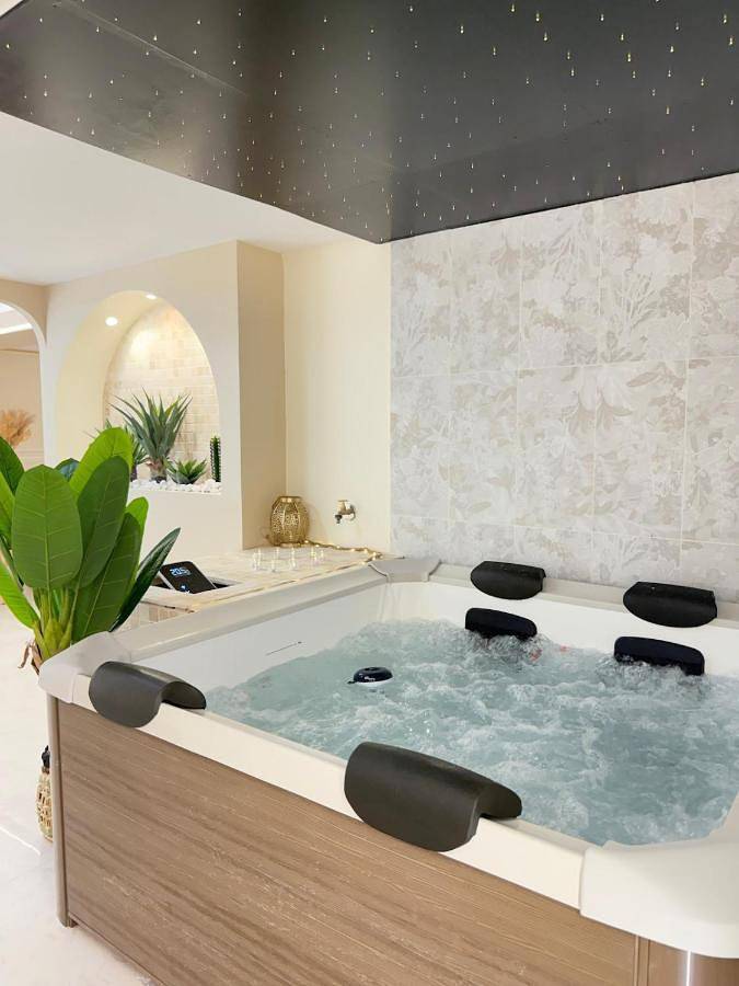 Appartement de vacances pour 4 personnes, avec jacuzzi et terrasse