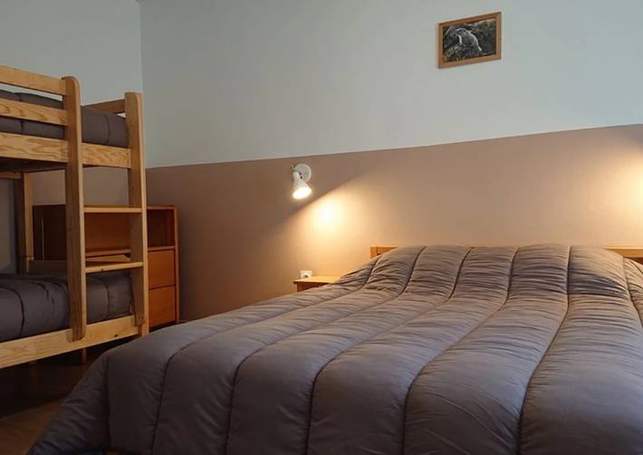 Gîte pour 6 personnes, avec terrasse, adapté aux familles à Le Claux - 2