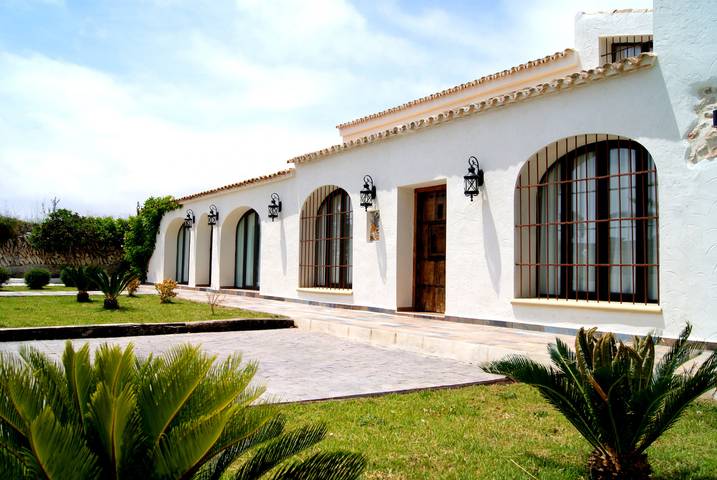 Location de vacances pour 22 personnes, avec terrasse et jardin à Teulada - 3