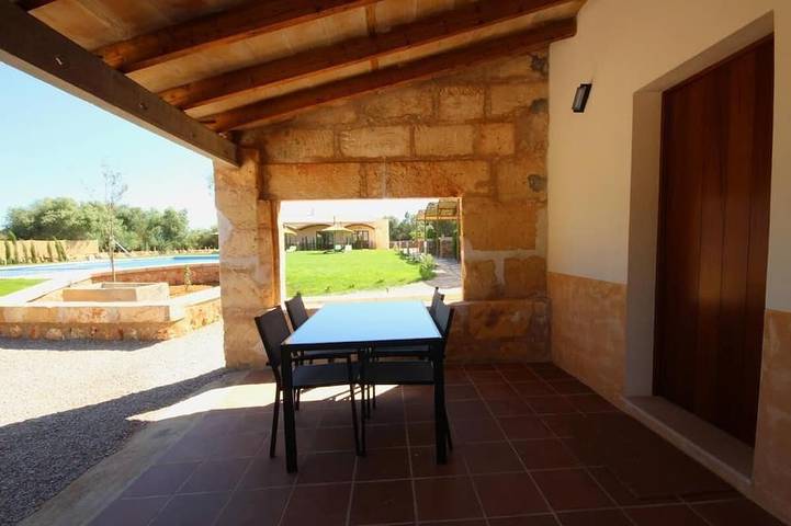 Villa pour 4 personnes, avec jardin ainsi que piscine et terrasse dans Campos