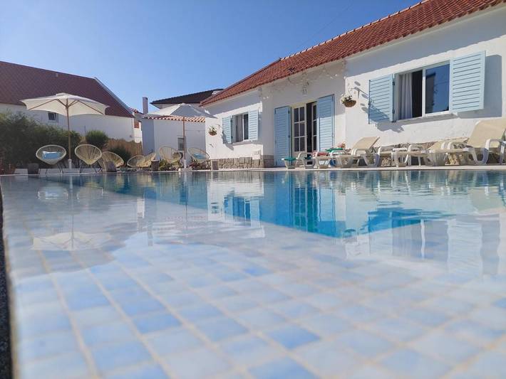 Casa de férias para 9 pessoas, com Varanda e Terraço e ainda Jardim and Piscina infantil em Porto Covo