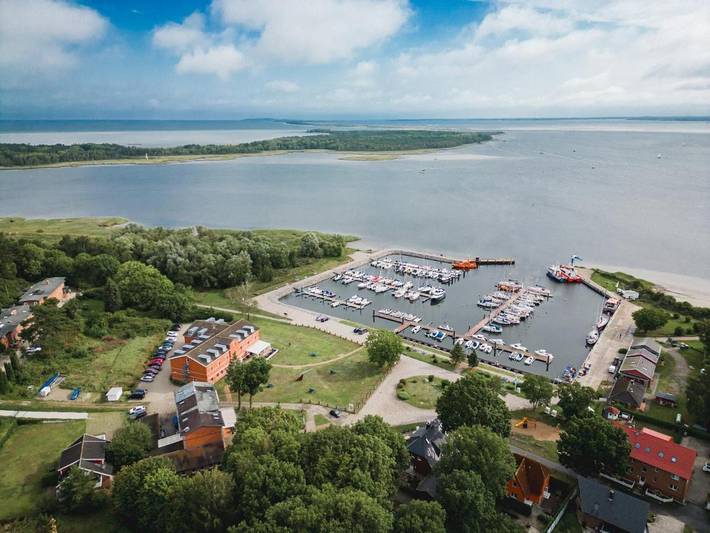 Hotel, mit Terrasse und Garten sowie Ausblick in Klausdorf