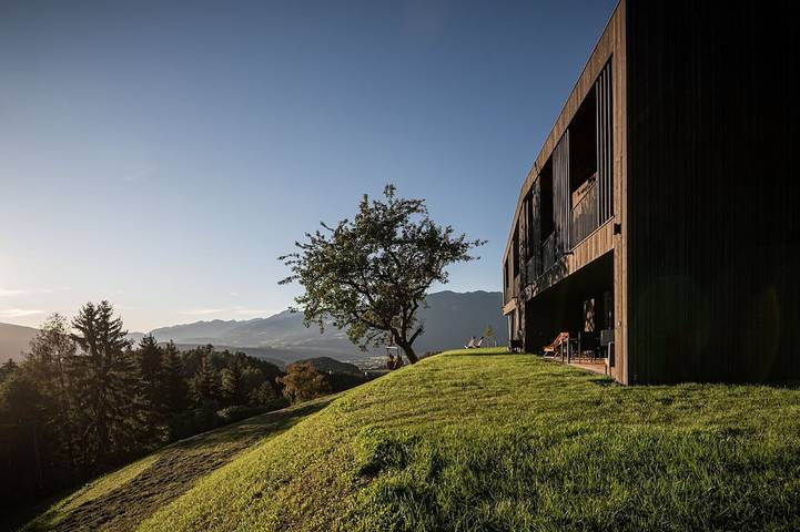 Gîte pour 6 personnes, avec jardin et balcon, animaux acceptés à Brunico - 4