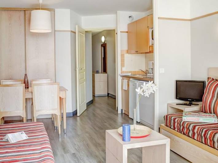 Camping pour 5 personnes, animaux acceptés en Indre-et-Loire - 2