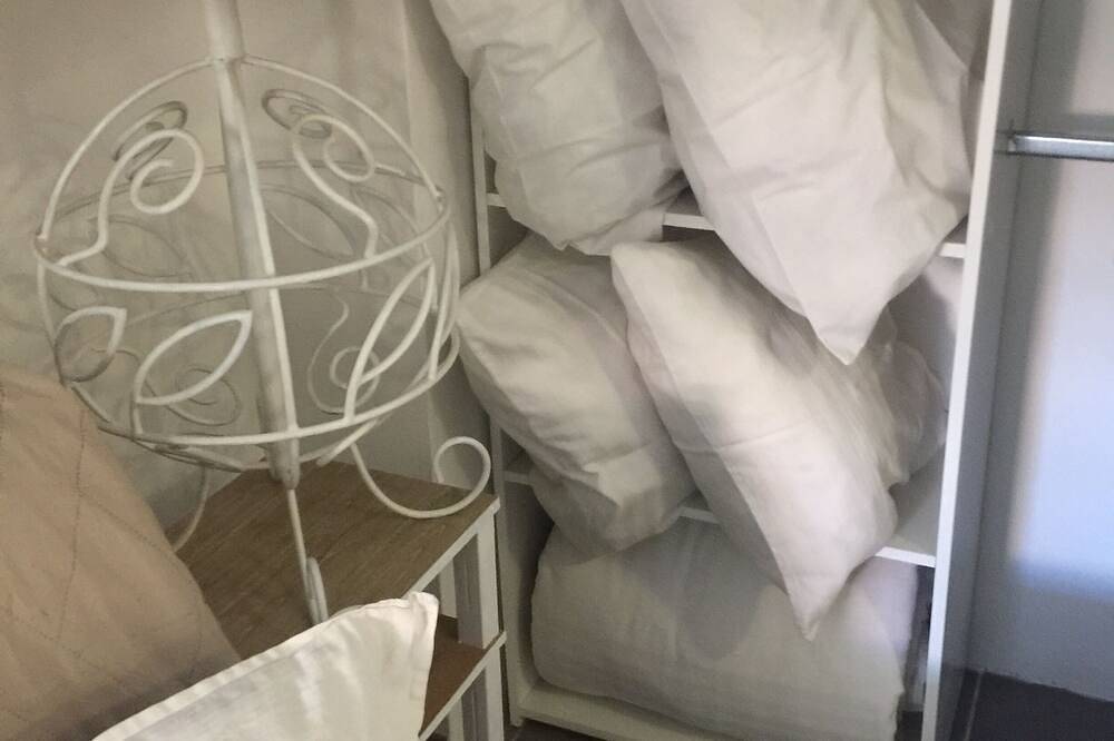 Apartamento entero, Joli Studio rdc Avec Jardin Privé et Ombragé in Le Cannet-des-Maures, Region de Draguignan