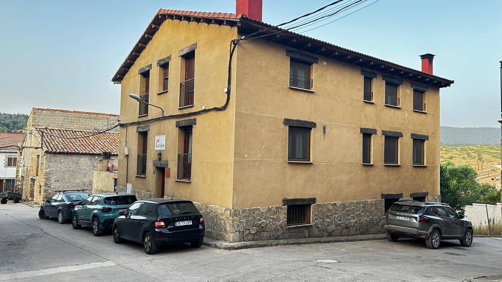 Casa rural 'La Galera' con vistas a la montaña, terraza compartida y Wi-Fi in Guadalaviar, Muela de San Juan