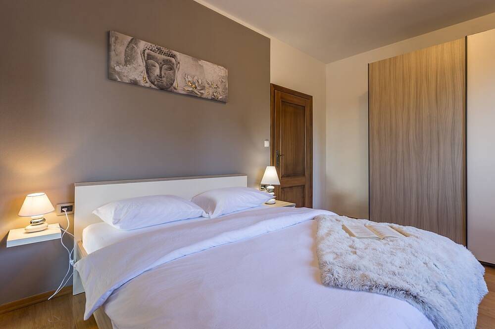 Villa Anavi mit privatem Pool und großem Garten für 8 Personen in Istrien, Kroatien in Barban, Südküste Istrien