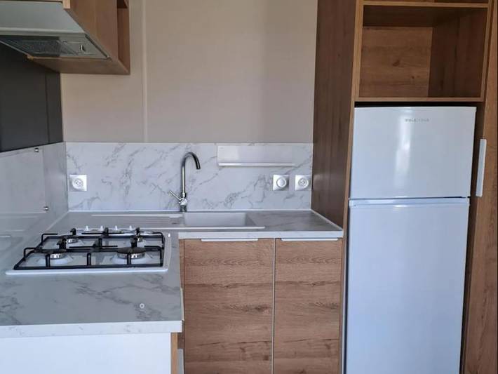 Mobil home pour 6 personnes, avec bassin pour enfant ainsi que piscine et sauna, animaux acceptés à Fouesnant - 3