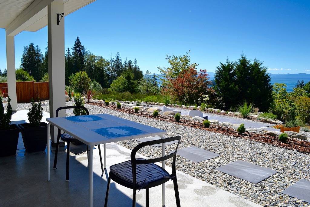 Neu! Moderne Suite mit 2 Schlafzimmern und Meerblick - Sechelt, Bc in Sechelt, Sunshine Coast Regional District