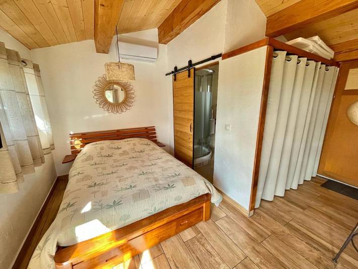 Location de vacances pour 2 personnes, avec vue ainsi que jardin et piscine à Castelnou - 4