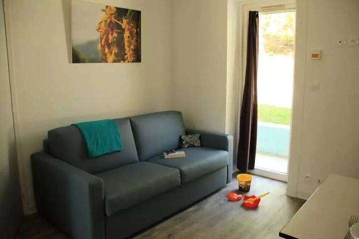 Gîte pour 6 personnes, avec Balcon dans Bombannes