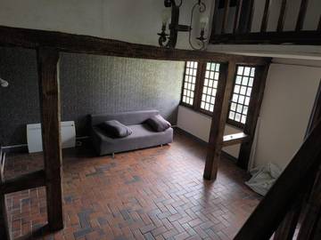 Gîte pour 6 personnes, avec terrasse et vue, animaux acceptés à Saint-Étienne-l'Allier
