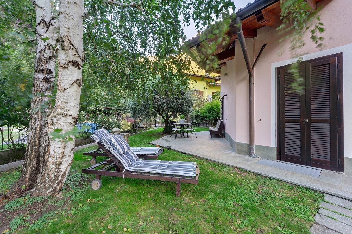 Appartement entier, Appartement 'Casa Vacanze Villatanya - Cir 0014' avec vue sur la montagne, jardin partagé et Wi-Fi in Verrès, Comune di Verrès