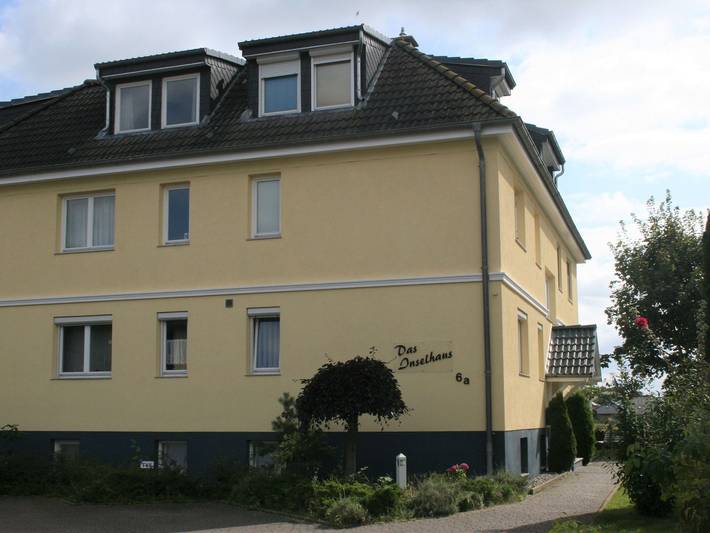 Ferienwohnung für 3 Personen, mit Sauna und Garten sowie Balkon, kinderfreundlich in Kölpinsee