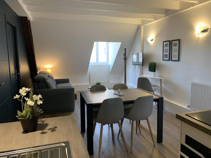 Gîte pour 4 personnes dans Collegiale Notre Dame