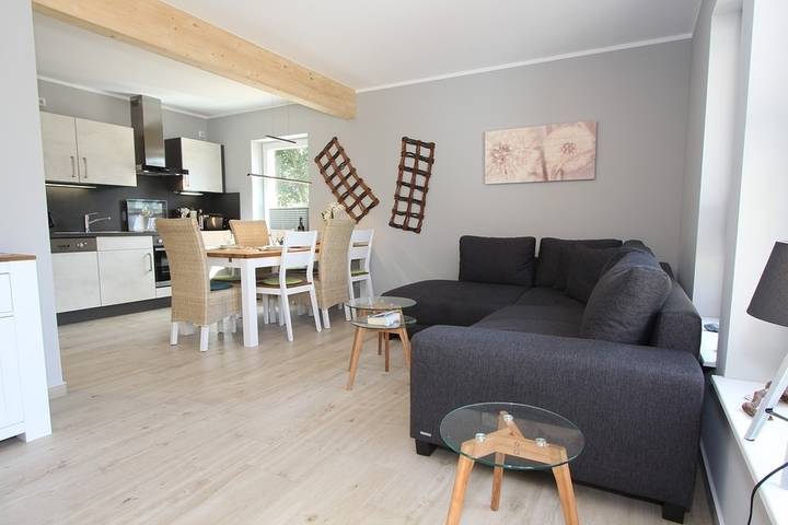 Ferienhaus für 8 Personen, mit Terrasse und Garten in Klütz