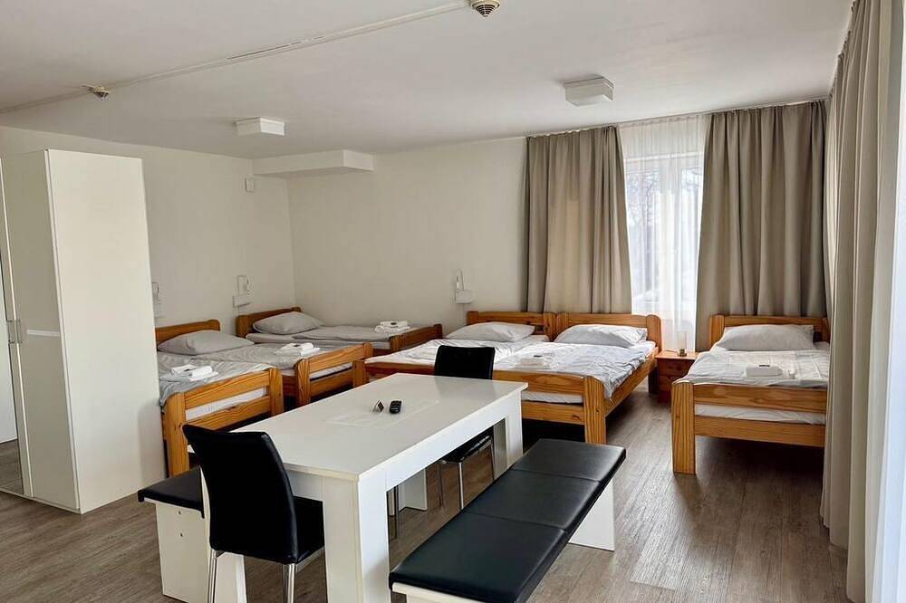 Mehrbettzimmer - Gästehaus Haßloch in Haßloch, Pfälzer Rheinebene