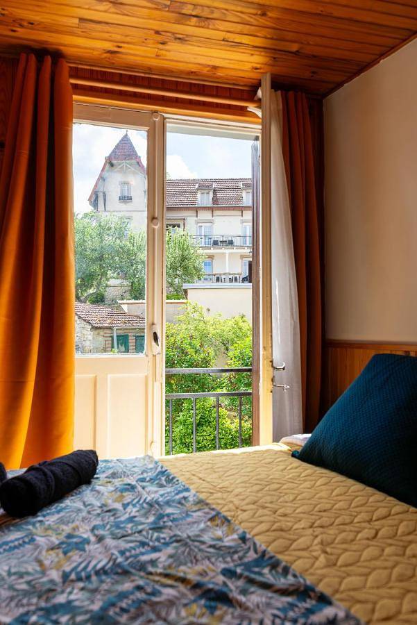 Appartement entier, La Rosée - Studio Campagne à 50m des Thermes - Vue jardin, Wifi, Smart Tv in Bourbonne-les-Bains, Haute-Marne
