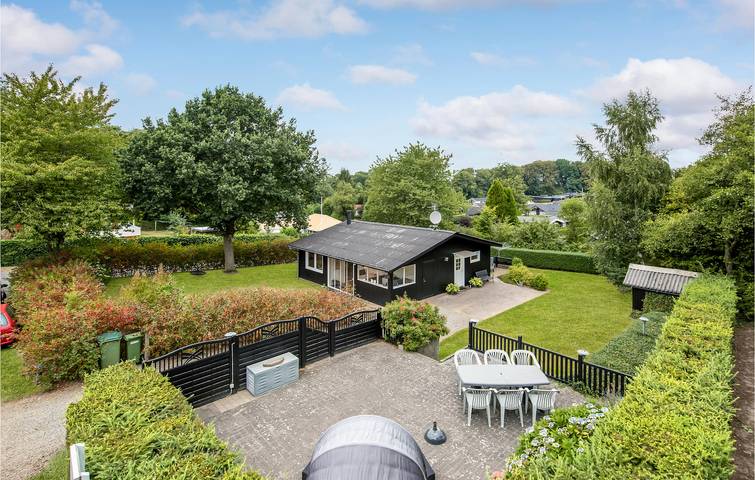 Ferienhaus für 6 Personen, mit Terrasse und Garten in Loddenhøj
