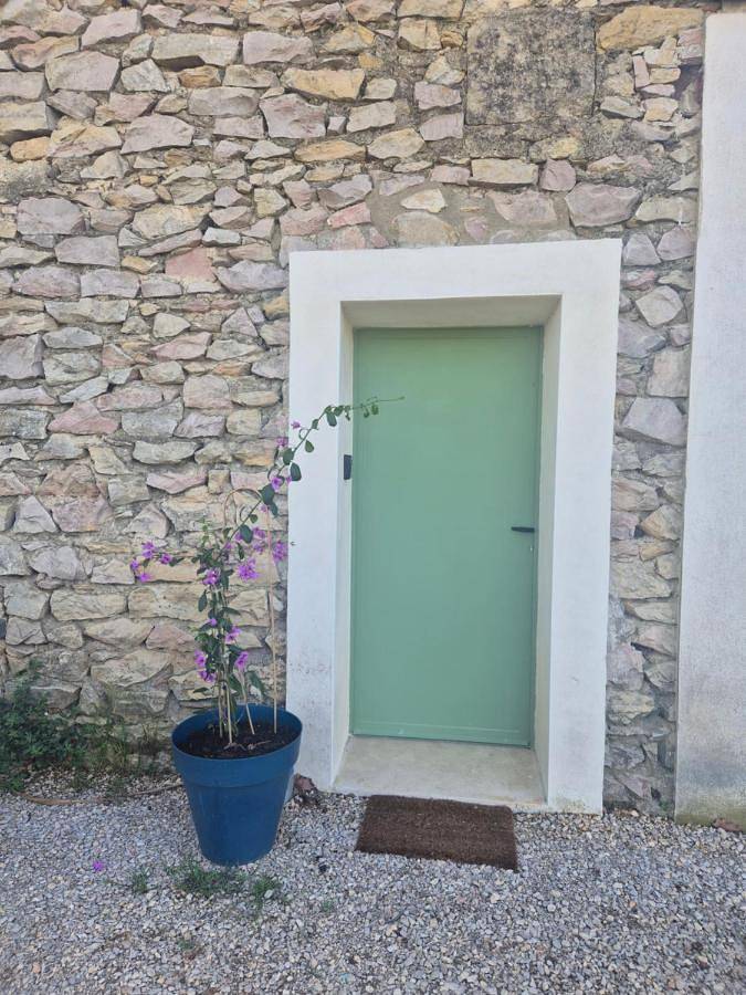 Gîte pour 4 personnes à Aigues-Vives - 2