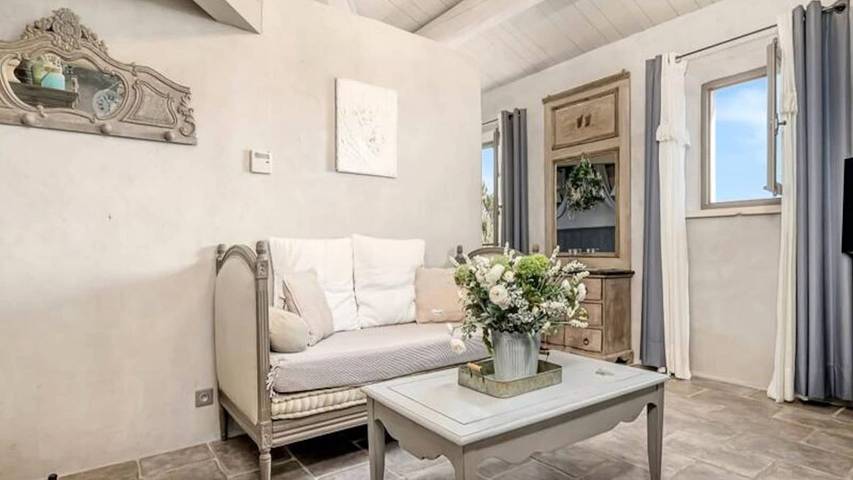 Gîte pour 3 personnes, avec jardin et piscine à Oppède - 3