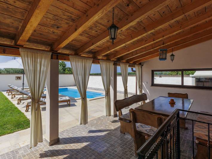 Ferienhaus für 8 Personen, mit Terrasse und Garten in Pula-Medulin - 2