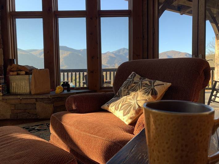 Vacation rental for 20 people, with pool and terrace in Maggie Valley