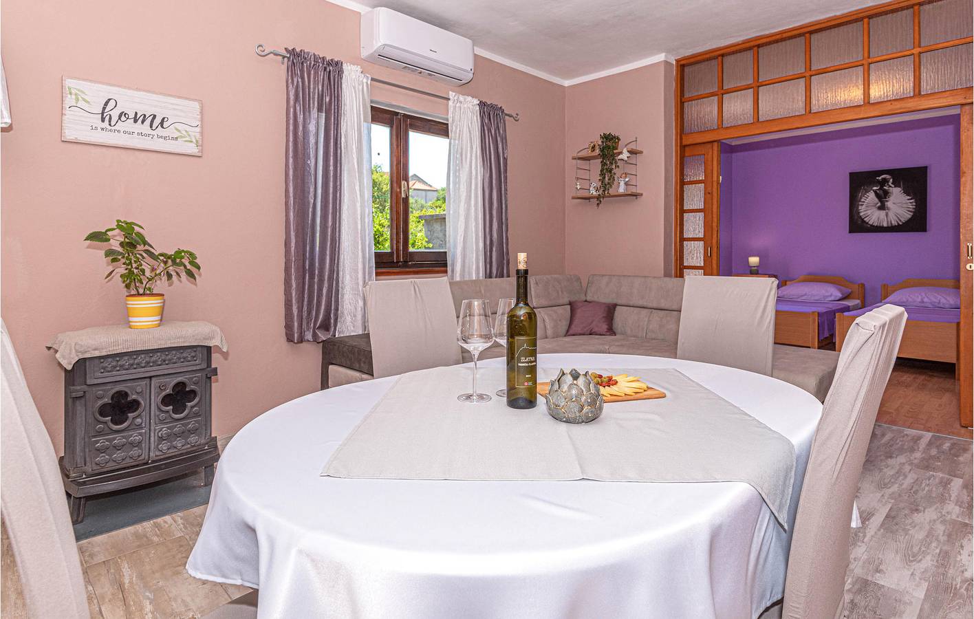 Ganze Ferienwohnung, Ferienwohnung für 6 Personen mit Terrasse in Raslina, Šibenik-Knin