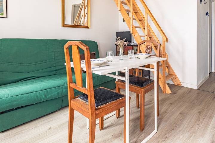 Estudio entero, Estudio independiente en la isla con terraza privada, jardín compartido y Wi-Fi in Saint-Georges-d'Oléron, Côte de Beauté