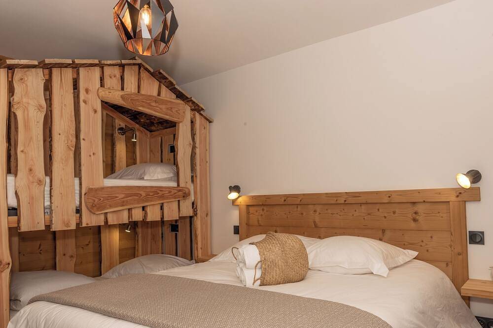 Chalet d'Exception Grand Standing 2à 15P. Jacuzzi.Sauna 5ch.& sdb. Salle de Jeux in La Bresse, Parc naturel régional des Ballons des Vosges