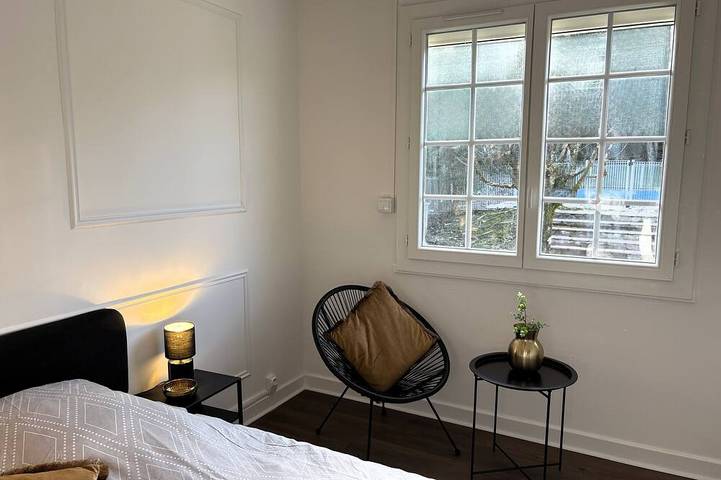 Location de vacances pour 14 personnes, avec jardin et balcon, animaux acceptés à Pujols - 3