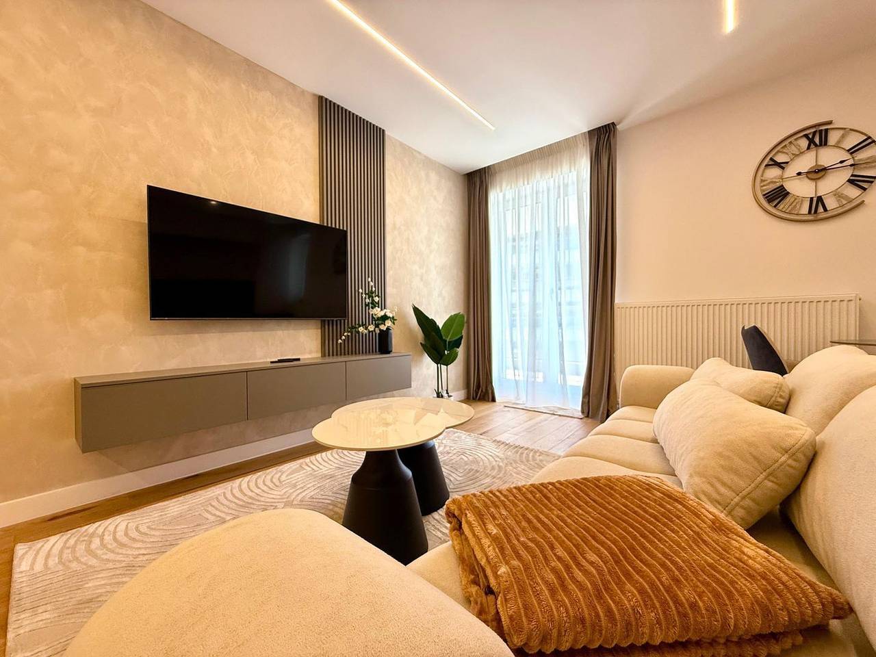 Apartamento entero, Stilvolles Apartment am Pantelimon-See mit privatem Parkplatz in Ilfov (distrito)